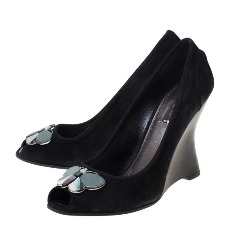 Pre Owned Louis Vuitton Black Suede Butterfly Peep Toe Wedge Pumps Size 38.5 