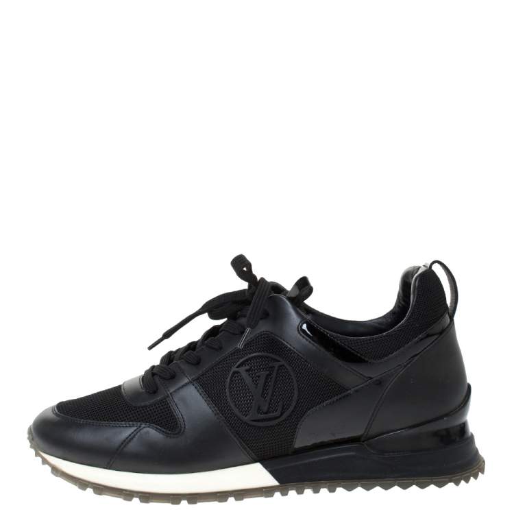 Louis Vuitton Run Away Sneaker White. Size 05.5