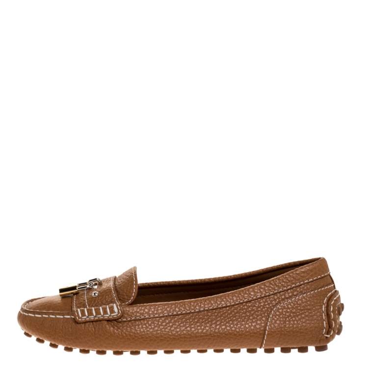 Pre Owned Louis Vuitton Brown Leather Close Up Loafers Size 37