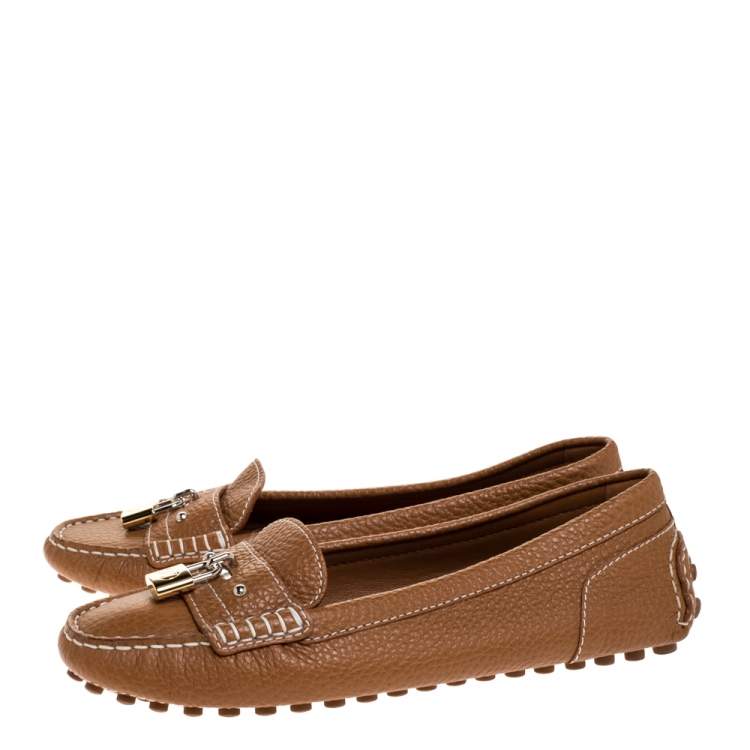 Pre Owned Louis Vuitton Brown Leather Close Up Loafers Size 37