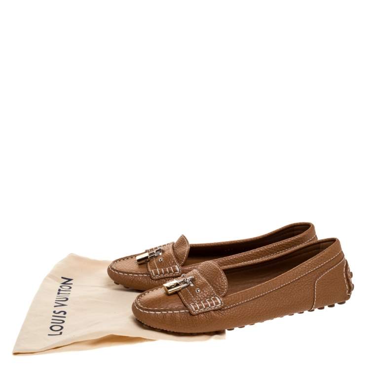 Pre Owned Louis Vuitton Brown Leather Close Up Loafers Size 37