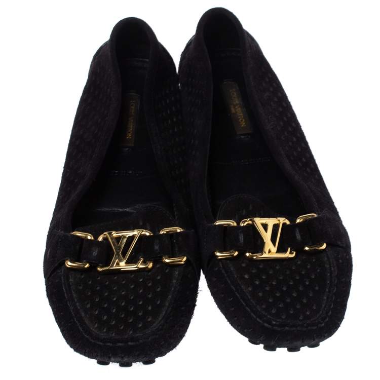 مملوكة مسبقًا Louis Vuitton Black Perforated Suede Oxford Loafers Size 36.5