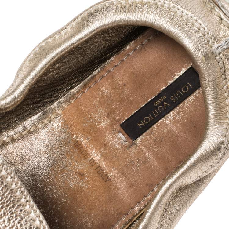 Pre Owned Louis Vuitton Metallic Gold Textured Leather Scrunch Bow Slip On Loafers Size 39