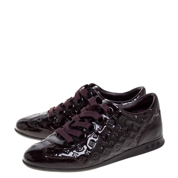 مملوكة مسبقًا Louis Vuitton Burgundy Monogram Patent Leather Low Top Sneakers Size 35.5