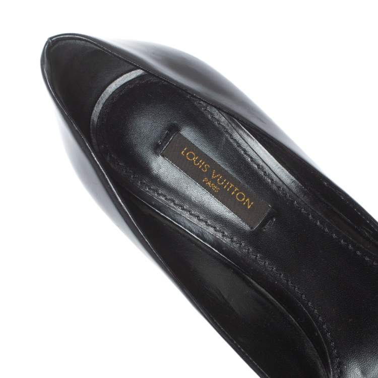 Pre Owned Louis Vuitton Black Leather Pointed Toe Pumps Size 36.5