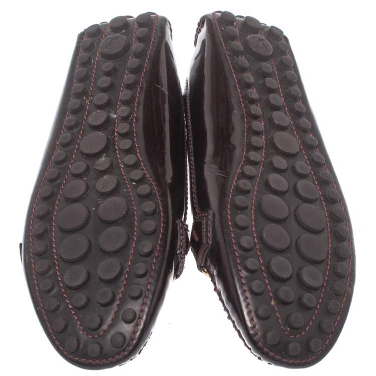 مملوكة مسبقًا Louis Vuitton Burgundy Patent Leather Loafers Size 38