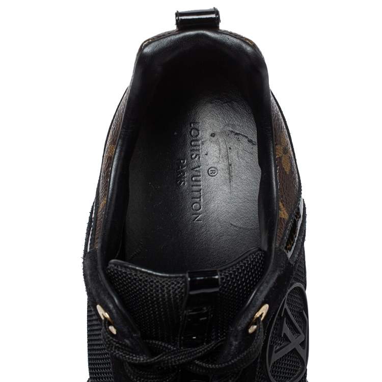 مملوكة مسبقًا Louis Vuitton Black Mesh And Monogram Canvas Run Away Sneakers Size 38.5