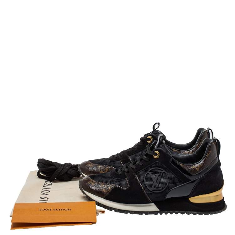 مملوكة مسبقًا Louis Vuitton Black Mesh And Monogram Canvas Run Away Sneakers Size 38.5