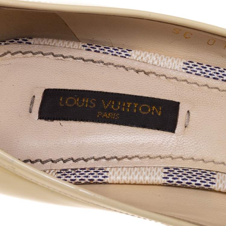 Pre Owned Louis Vuitton Cream Patent Leather and Damier Azur Canvas Damia Peep Toe Pumps Size 37.5