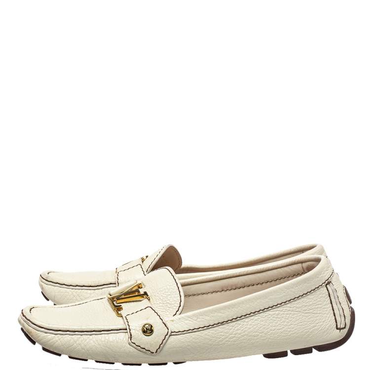 Pre Owned Louis Vuitton Off White Leather Monte Carlo Loafers Size 39
