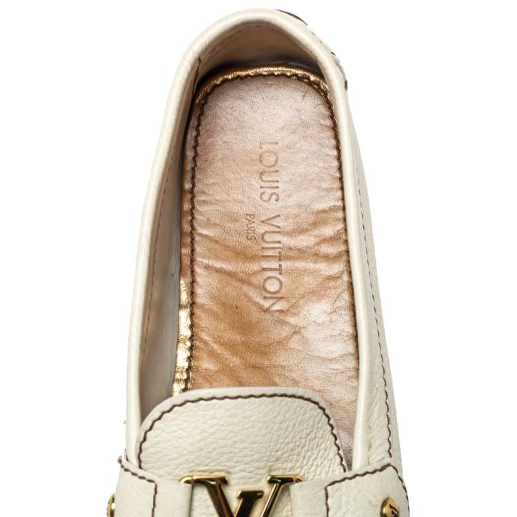 Pre Owned Louis Vuitton Off White Leather Monte Carlo Loafers Size 39