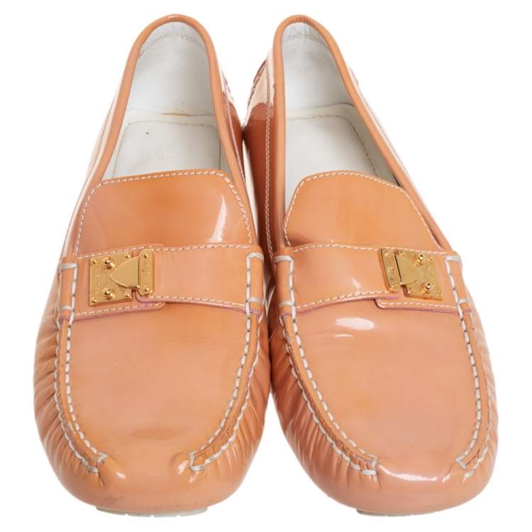 Pre Owned Louis Vuitton Beige Patent Leather Lombok Slip On Loafers Size 40