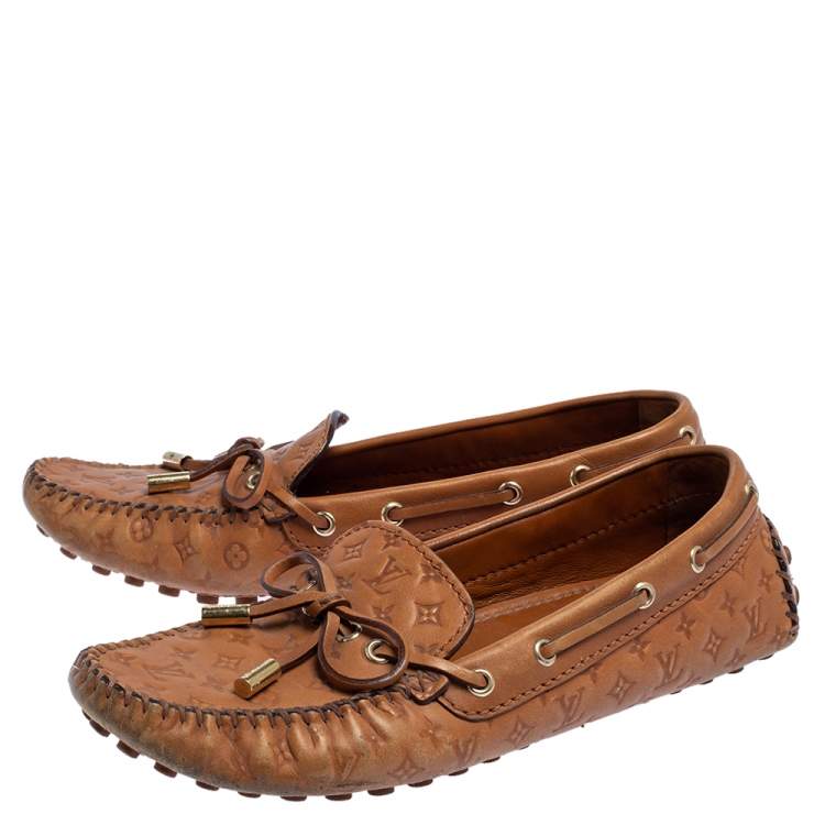 Pre Owned Louis Vuitton Tan Monogram Leather Gloria Loafers Size 37