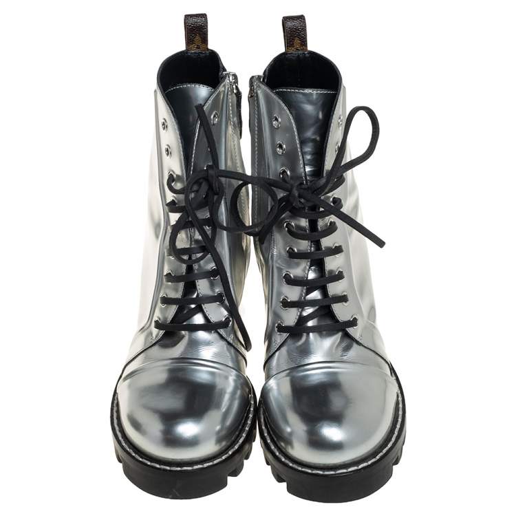 Pre Owned Louis Vuitton Silver Leather Spaceship Ankle Boots Size 40