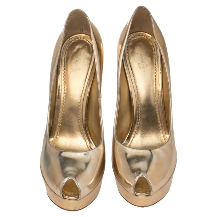 Pre Owned Louis Vuitton Metallic Gold Leather Peep Toe Platform Pumps Size 37
