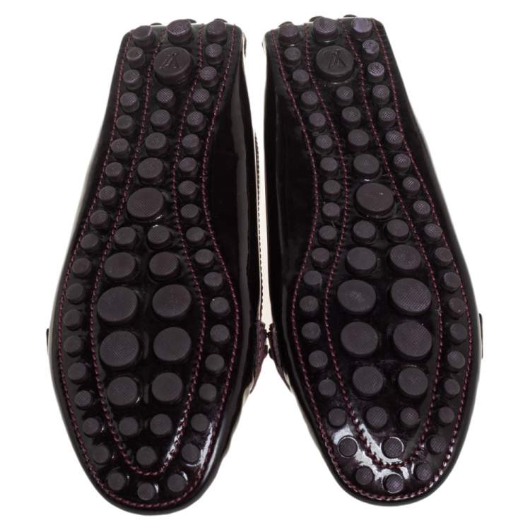 مملوكة مسبقًا Louis Vuitton Burgundy Patent Leather Slip On Loafers Size 38