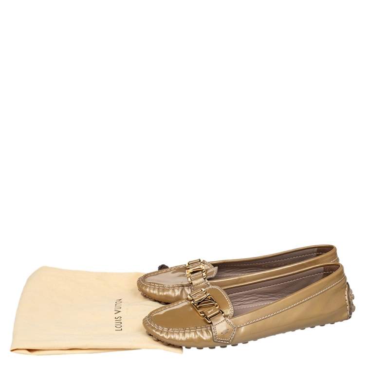 Pre Owned Louis Vuitton Beige Patent Leather Oxford Slip On Loafers Size 38