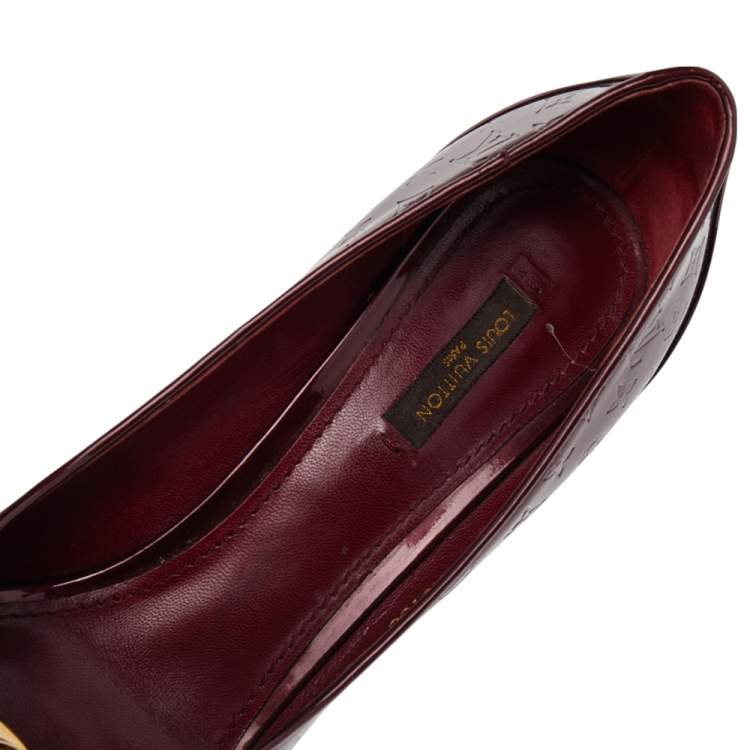 Pre Owned Louis Vuitton Burgundy Monogram Patent Leather Chain Detail Peep Toe Platform Pumps Size 40