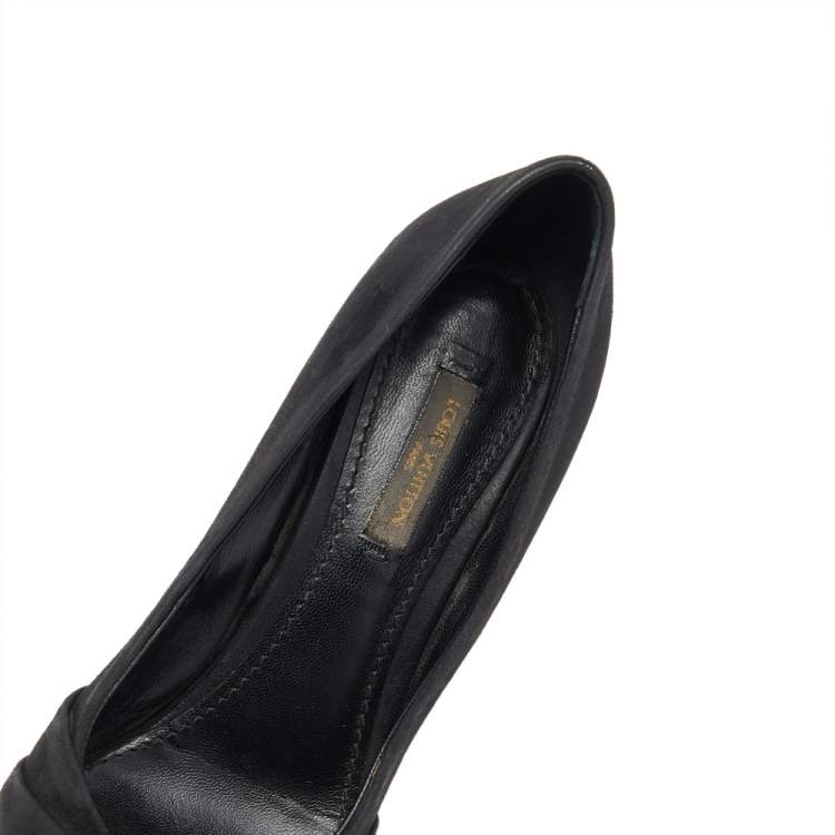 Pre Owned  Louis Vuitton Black Suede Knot Confident Tassel Platform Pumps Size 37