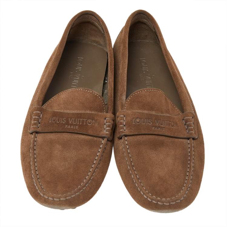 مملوكة مسبقًا Louis Vuitton Brown Suede Slip On Loafers Size 37