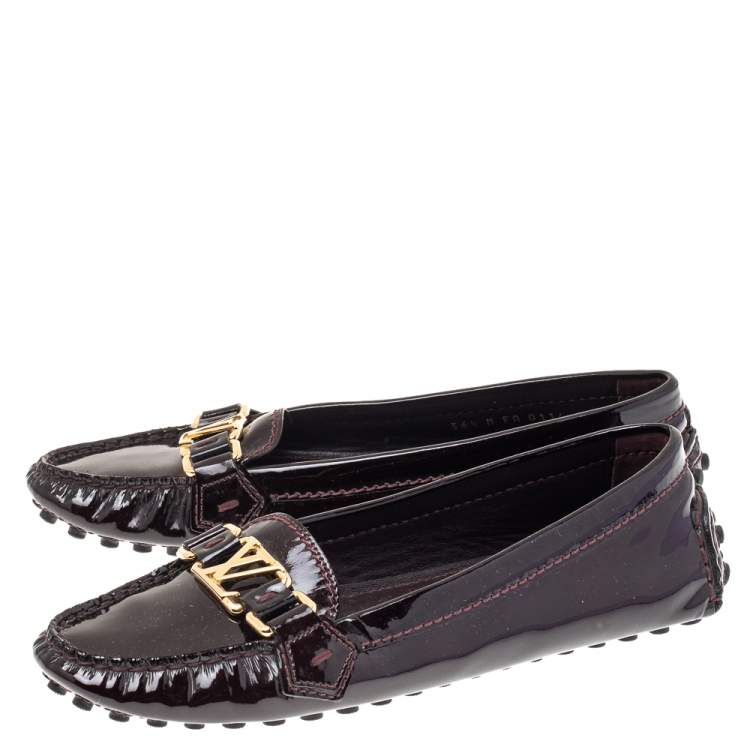 Pre Owned Louis Vuitton Burgundy Patent Leather Oxford Slip on Loafers Size 36.5