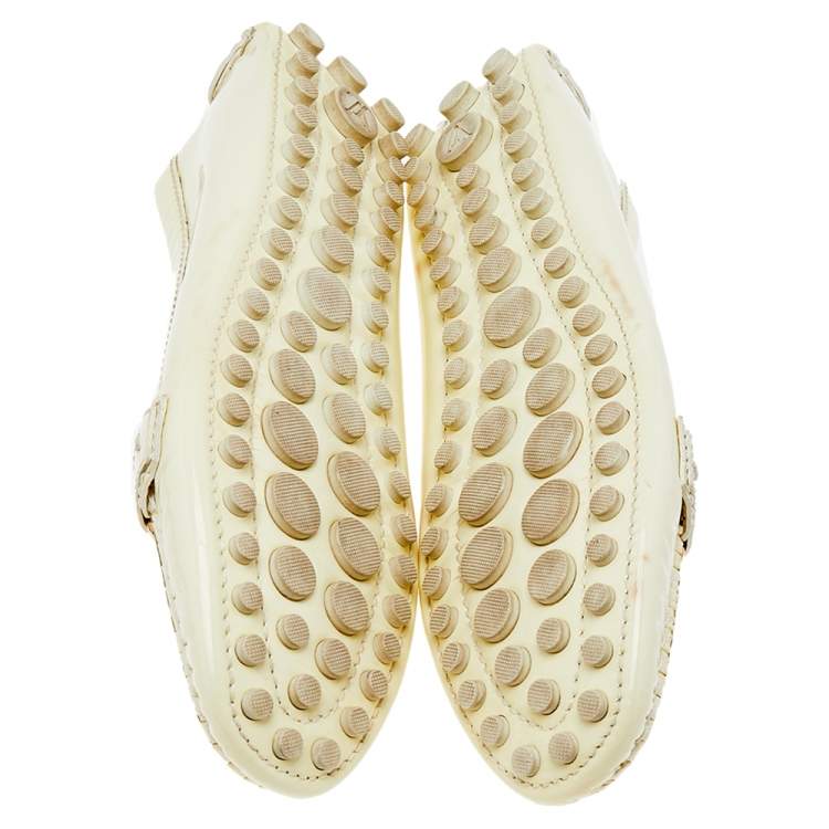 Pre Owned Louis Vuitton Cream Patent Leather Logo Loafers Size 39.5