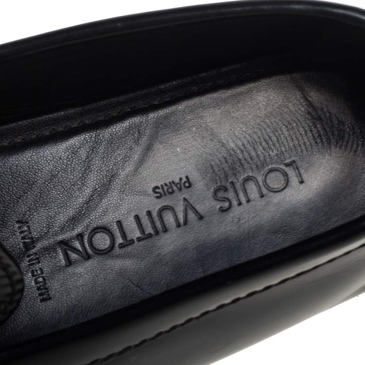 مملوكة مسبقًا Louis Vuitton Black Leather Slip On Loafers Size 39