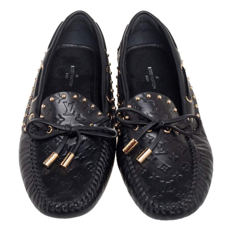 مملوكة مسبقًا Louis Vuitton Black Monogram Leather Gloria Loafers Size 36