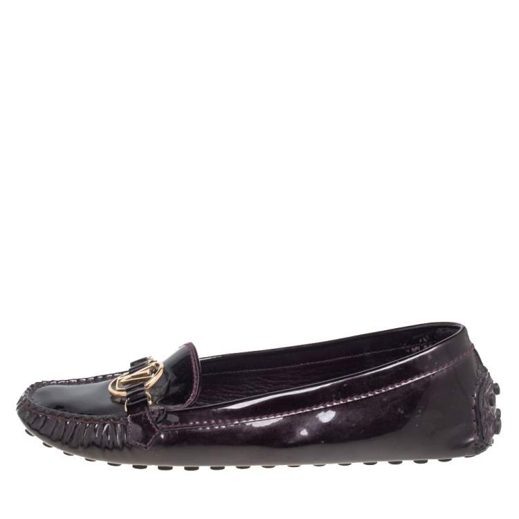 Pre Owned Louis Vuitton Burgundy Patent Leather Dauphine Loafers Size 40.5