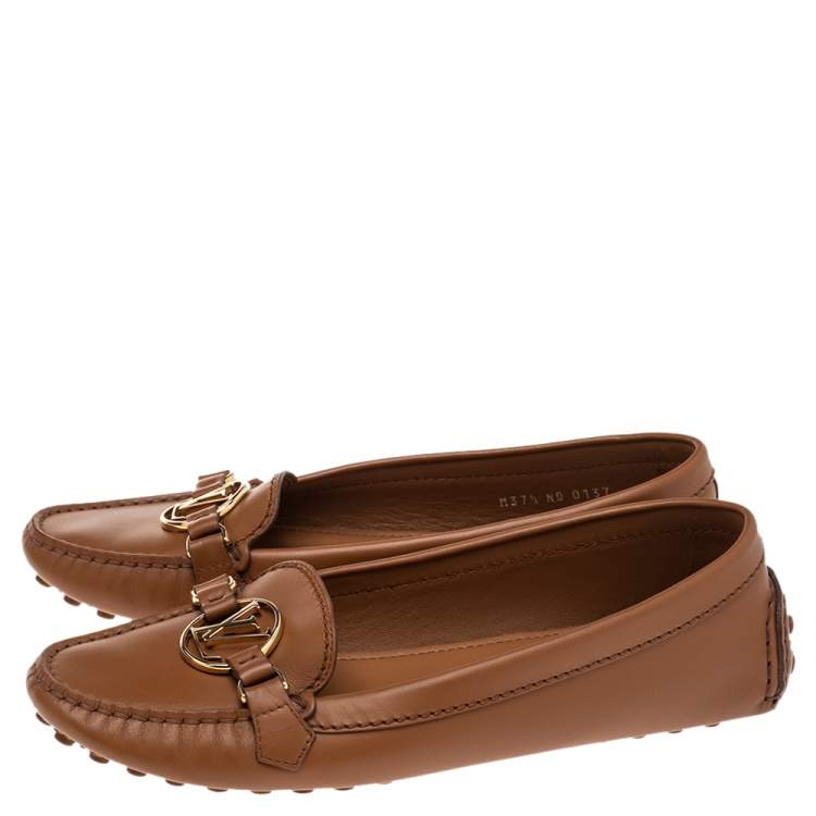 مملوكة مسبقًا Louis Vuitton Brown Leather Dauphine Loafers Size 37.5