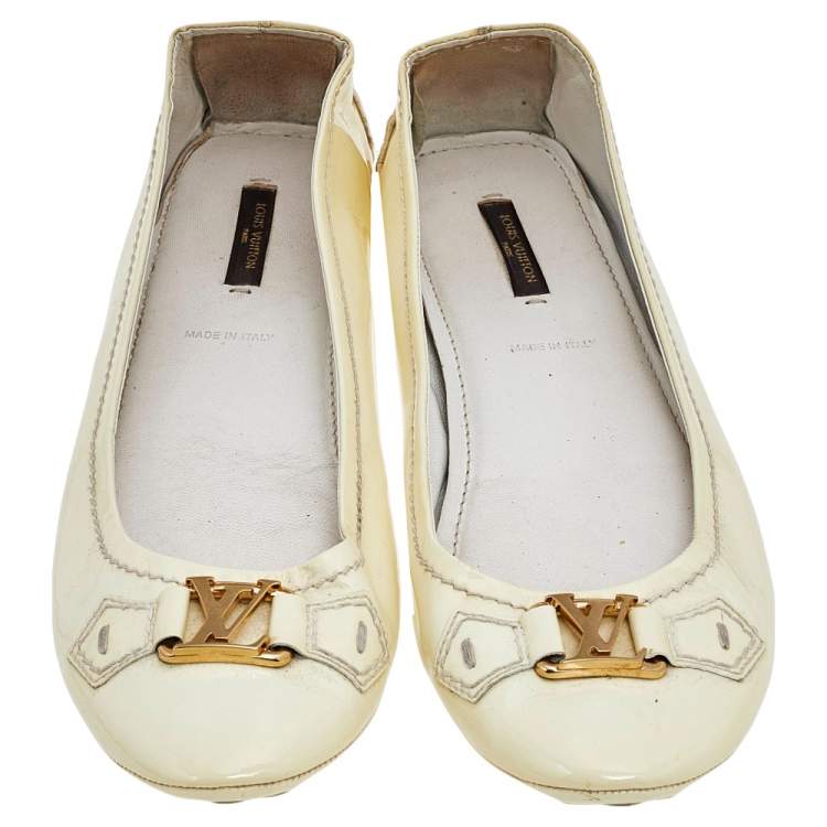 Pre Owned Louis Vuitton Cream Patent Leather Oxford Ballet Flats Size 39.5