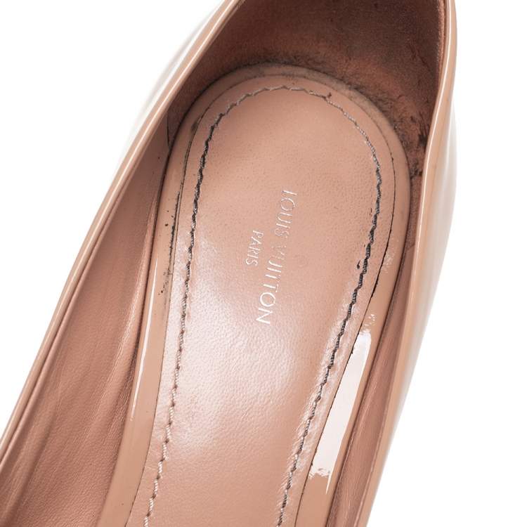 Pre Owned Louis Vuitton Beige Patent Leather Rendezvous Peep Toe Pumps size 38.5