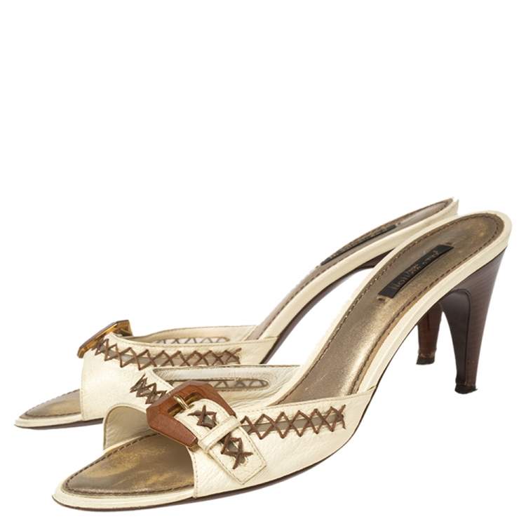 Pre Owned Louis Vuitton Cream Leather Buckle and Whip Stitch Detail Slide Sandals Size 41