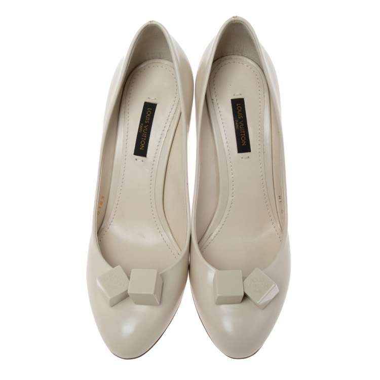Pre Owned Louis Vuitton Cream Leather Dice  Pumps Size 36.5