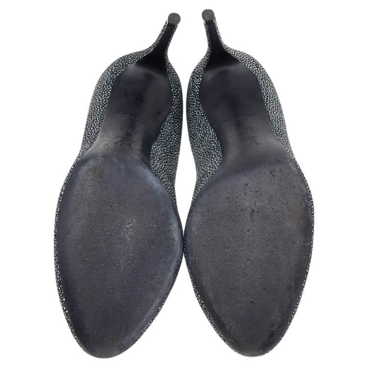 Pre Owned Louis Vuitton Grey Leather Pointed Toe Pumps Size 38.5