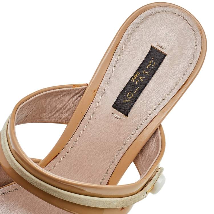 Pre Owned Louis Vuitton Beige Patent Leather And Suede Metal Cap Toe Mules Size 38.5