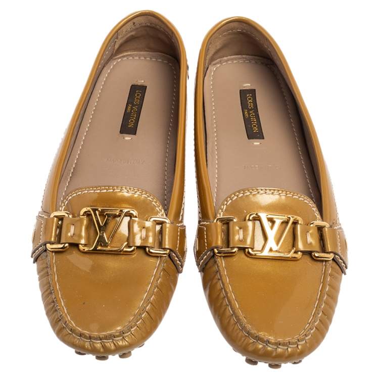 Pre Owned Louis Vuitton Olive Green Patent Leather Logo Loafers Size 36