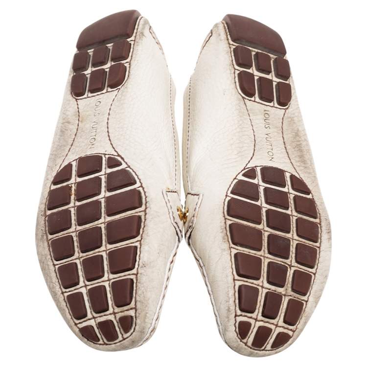 Pre Owned Louis Vuitton Cream Leather Monte Carlo Loafers Size 37.5