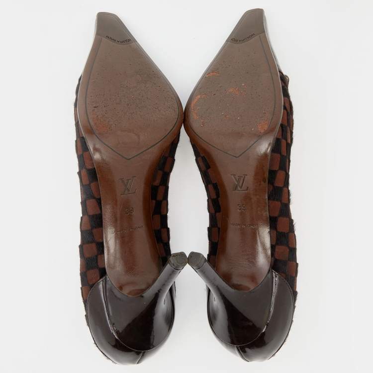 Pre Owned Louis Vuitton Brown Patent Leather And Pony Hair Metal Bow Cap Toe Pumps Size 39