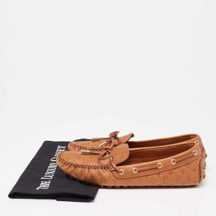 Pre Owned Louis Vuitton Tan Monogram Empreinte Leather Gloria Loafers Size 37.5