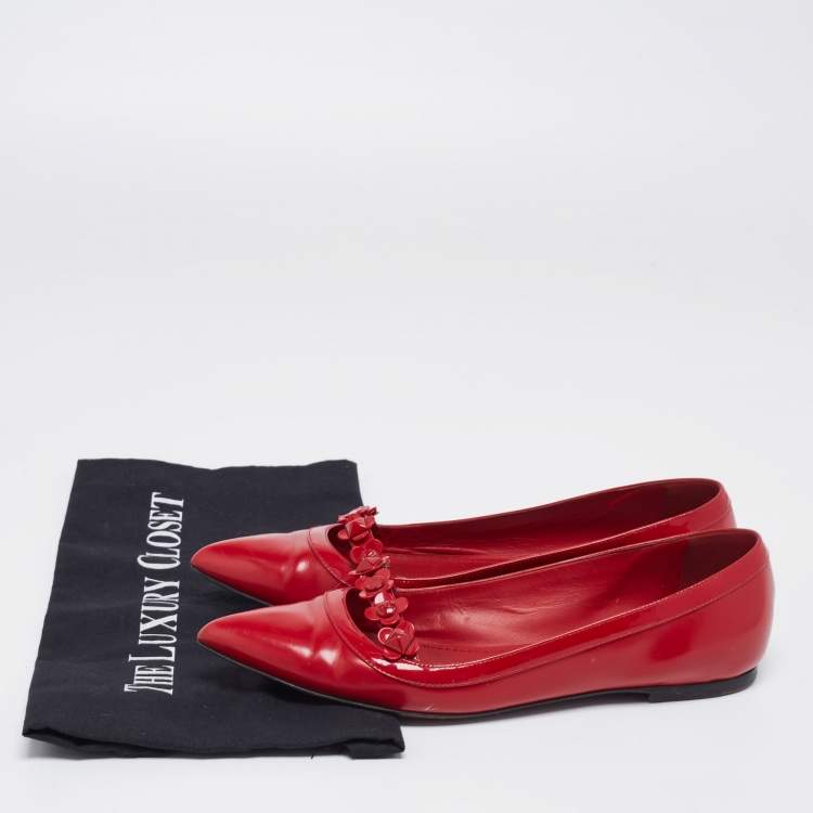 Pre Owned Louis Vuitton Red Patent and Leather Floral Ballet Flats Size 37.5