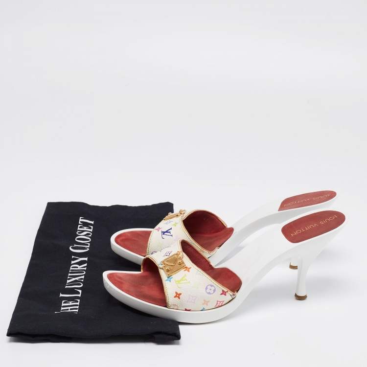 Pre Owned Louis Vuitton White Monogram Canvas Slide Sandals Size 40.5