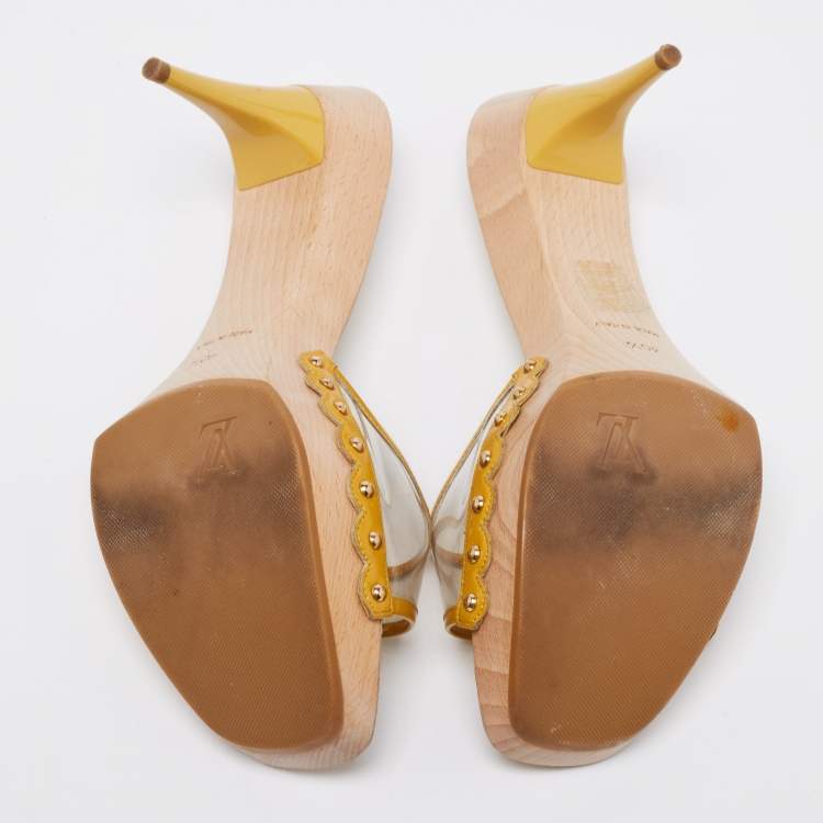 Pre Owned Louis Vuitton Yellow Patent Leather And PVC Bow Platform Slide Sandals Size 40.5