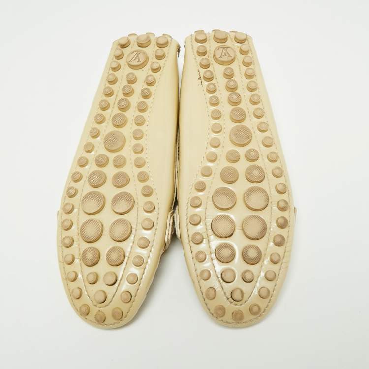 Pre Owned Louis Vuitton Cream Patent Leather Oxford Loafers Size 37