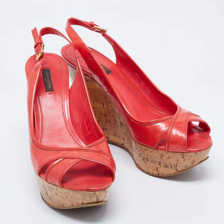 Pre Owned Louis Vuitton Rouge Grenadine Vernis Leather Pantheon Wedge Sandals Size 40.5