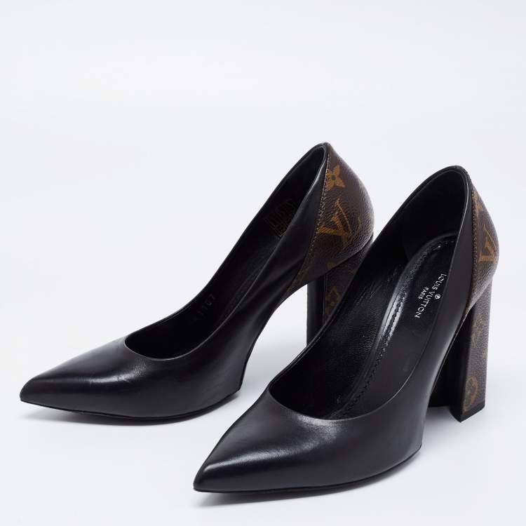 Louis Vuitton Pointed-Toe Shoes
