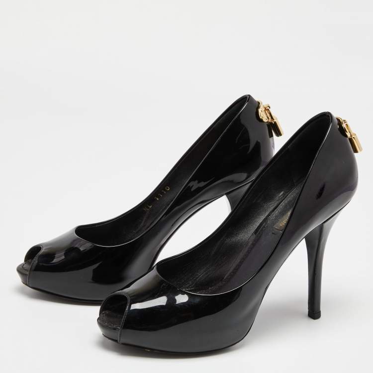 مملوكة مسبقًا Louis Vuitton Black Patent Leather Oh Really! Peep Toe Pumps Size 36.5