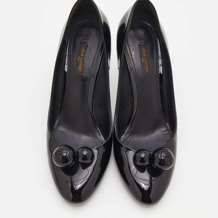 Pre Owned Louis Vuitton Black Patent Leather Ball Pumps Size 40