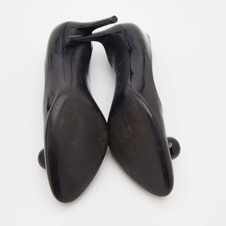 Pre Owned Louis Vuitton Black Patent Leather Ball Pumps Size 40