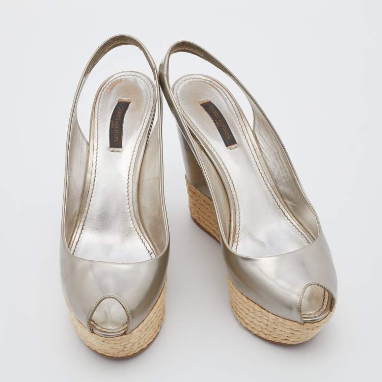 Pre Owned Louis Vuitton Grey Patent Leather Lagoon Espadrilles Platform Wedge Slingback Sandals Size 39